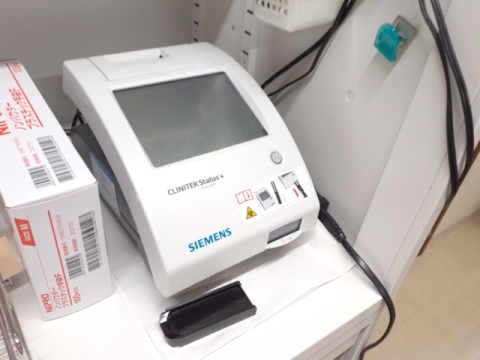 小型尿検査装置 CLINITEK Status+